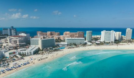 pexels-zachtheshoota-4306947